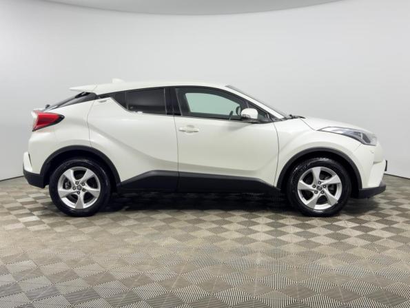 Toyota C-HR I с пробегом 2018 года, цена 1 935 900 рублей, 136148 км, внедорожник, Автокод Объявления