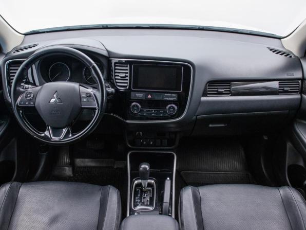 Mitsubishi Outlander III Рестайлинг 2 с пробегом 2018 года, цена 1 450 000 рублей, 274272 км, внедорожник, Автокод Объявления