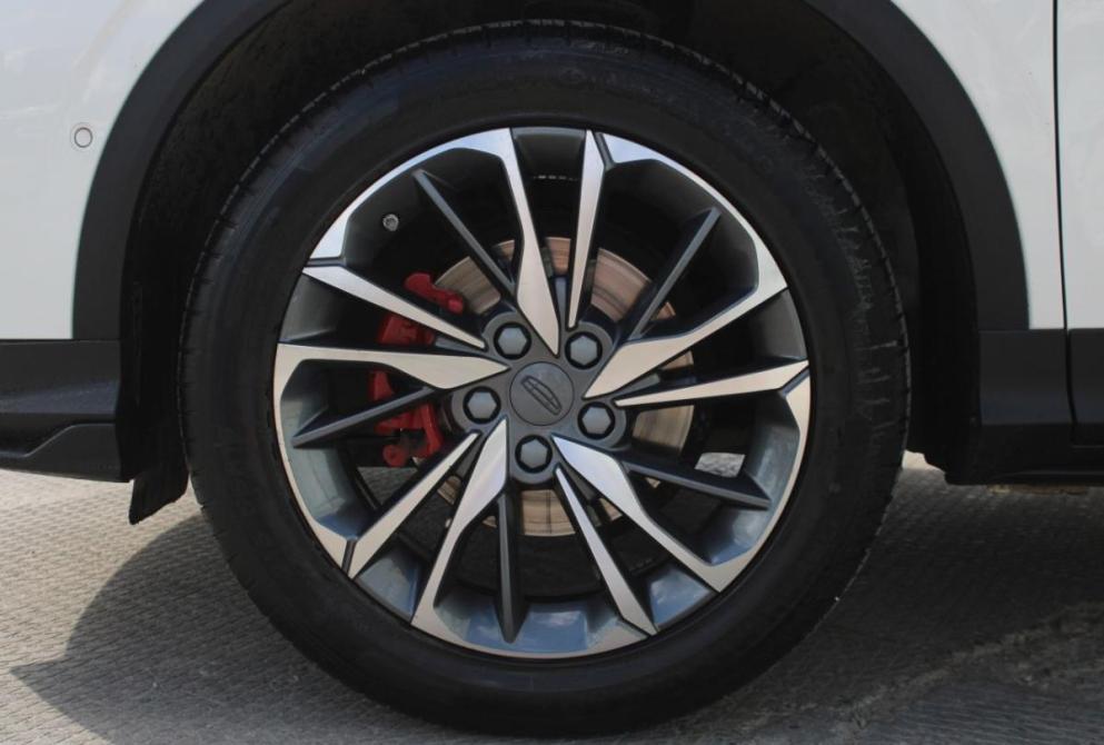 Geely Coolray I Саратов  - изображение 15
