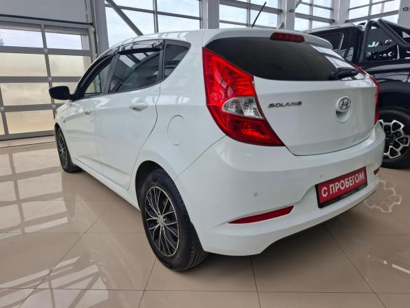 Hyundai Solaris I Рестайлинг с пробегом 2016 года, цена 963 000 рублей, 98000 км, хэтчбек, Автокод Объявления