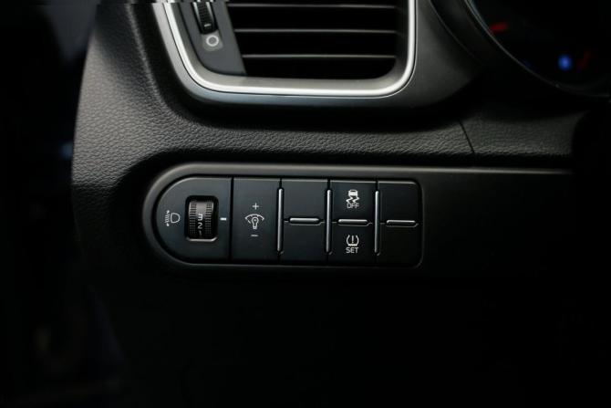 Kia Ceed III с пробегом 2020 года, цена 2 143 000 рублей, 63400 км, хэтчбек, Автокод Объявления