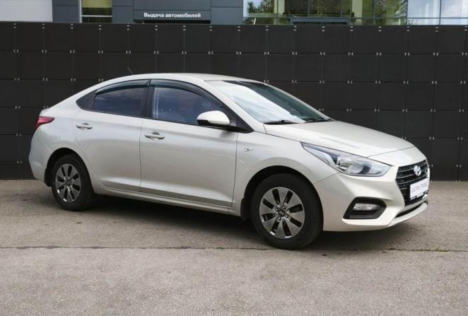 Hyundai Solaris II с пробегом 2018 года, цена 1 229 000 рублей, 118891 км, седан, Автокод Объявления