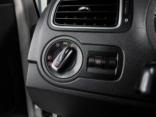 Volkswagen Polo V с пробегом 2012 года, цена 899 000 рублей, 210750 км, седан, Автокод Объявления