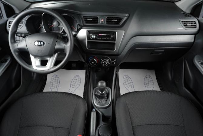Kia Rio III с пробегом 2013 года, цена 1 069 000 рублей, 23800 км, хэтчбек, Автокод Объявления