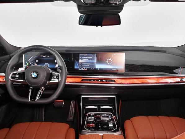 BMW 7 серии VII (G70) с пробегом 2025 года, цена 14 150 000 рублей, 21457 км, седан, Автокод Объявления