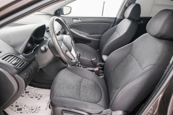 Hyundai Solaris I Рестайлинг с пробегом 2014 года, цена 679 000 рублей, 300000 км, седан, Автокод Объявления
