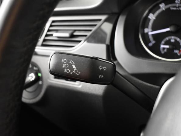 Skoda Rapid I с пробегом 2017 года, цена 1 125 200 рублей, 160122 км, лифтбек, Автокод Объявления