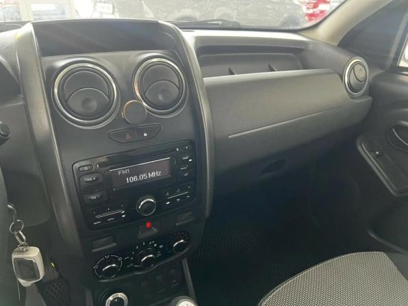 Renault Duster I Рестайлинг с пробегом 2015 года, цена 1 024 000 рублей, 277000 км, внедорожник, Автокод Объявления