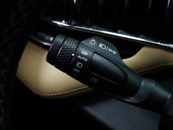 Geely Atlas II с пробегом 2024 года, цена 2 499 000 рублей, 39000 км, внедорожник, Автокод Объявления