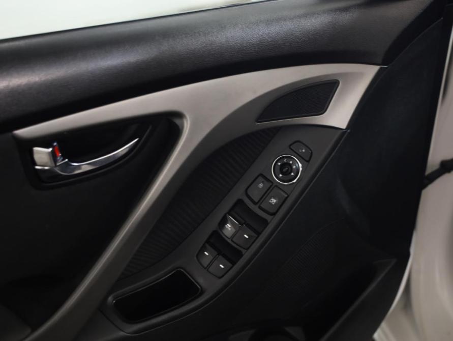 Hyundai Elantra V (MD) Рестайлинг Санкт-Петербург  - изображение 16