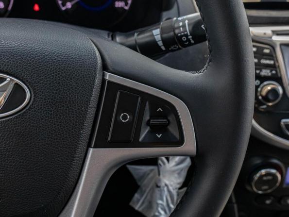 Hyundai Solaris I с пробегом 2012 года, цена 899 000 рублей, 249020 км, седан, Автокод Объявления