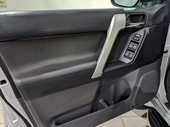Toyota Land Cruiser Prado 150 Series с пробегом 2013 года, цена 3 050 000 рублей, 397029 км, внедорожник, Автокод Объявления