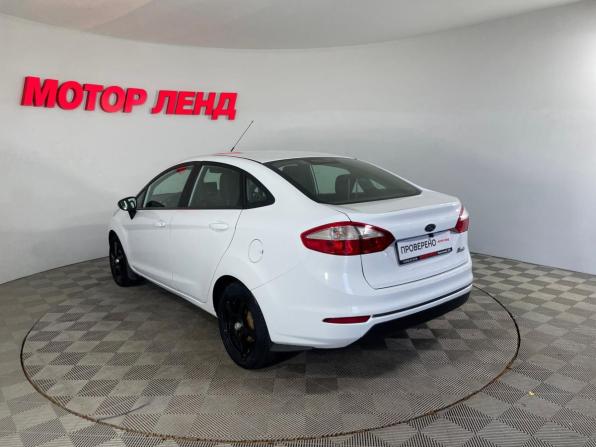 Ford Fiesta Mk6 Рестайлинг с пробегом 2016 года, цена 735 000 рублей, 152200 км, седан, Автокод Объявления