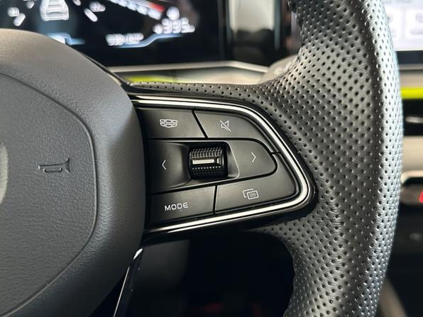 Geely Coolray I Рестайлинг с пробегом 2023 года, цена 2 190 000 рублей, 38827 км, внедорожник, Автокод Объявления