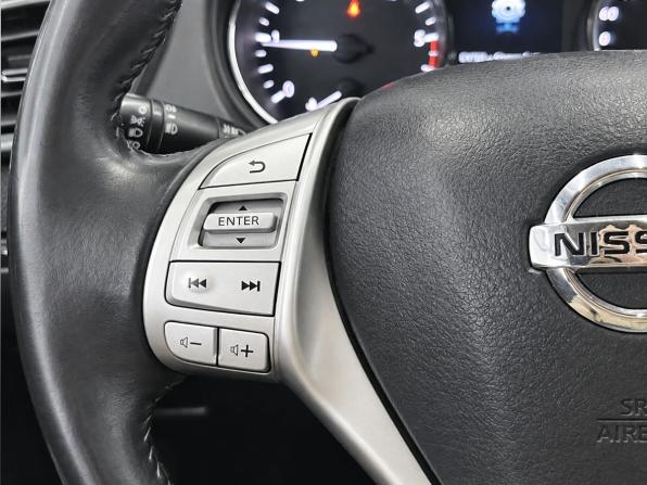 Nissan Qashqai II с пробегом 2017 года, цена 1 649 000 рублей, 169160 км, внедорожник, Автокод Объявления
