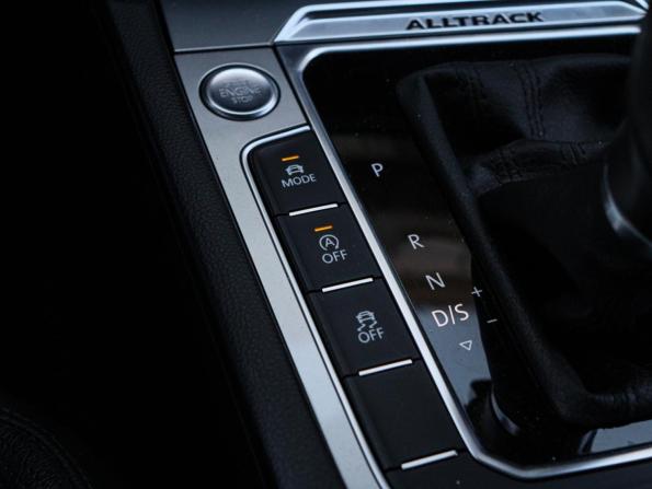 Volkswagen Passat B8 с пробегом 2016 года, цена 2 350 000 рублей, 115000 км, универсал, Автокод Объявления