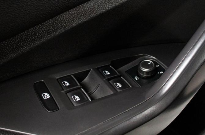 Volkswagen Jetta VII с пробегом 2020 года, цена 1 739 000 рублей, 131600 км, седан, Автокод Объявления