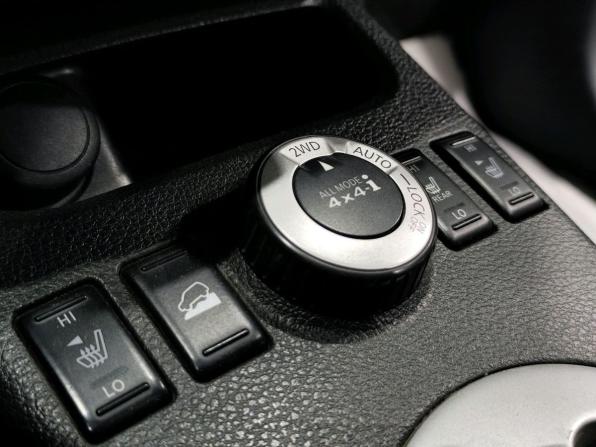 Nissan X-Trail II Рестайлинг с пробегом 2012 года, цена 1 500 000 рублей, 260754 км, внедорожник, Автокод Объявления