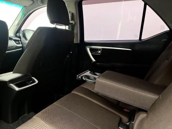 Toyota Fortuner II с пробегом 2017 года, цена 3 129 000 рублей, 176287 км, внедорожник, Автокод Объявления