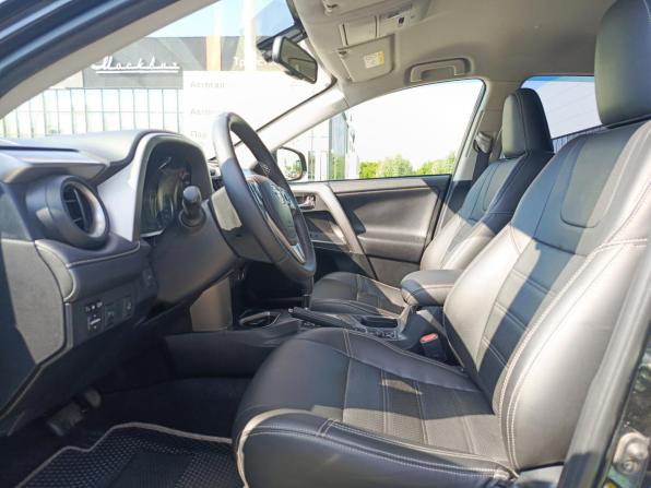 Toyota RAV4 IV (XA40) Рестайлинг с пробегом 2016 года, цена 1 800 000 рублей, 188031 км, внедорожник, Автокод Объявления