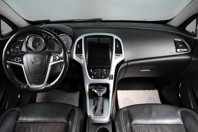 Opel Astra J Рестайлинг с пробегом 2013 года, цена 1 249 000 рублей, 152400 км, хэтчбек, Автокод Объявления