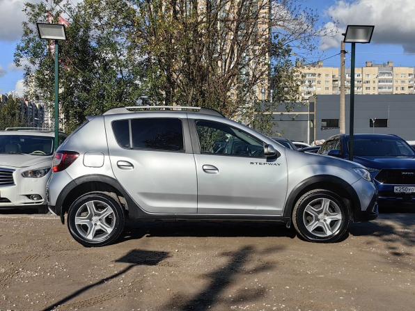 Renault Sandero II Рестайлинг с пробегом 2020 года, цена 1 229 000 рублей, 97384 км, хэтчбек, Автокод Объявления