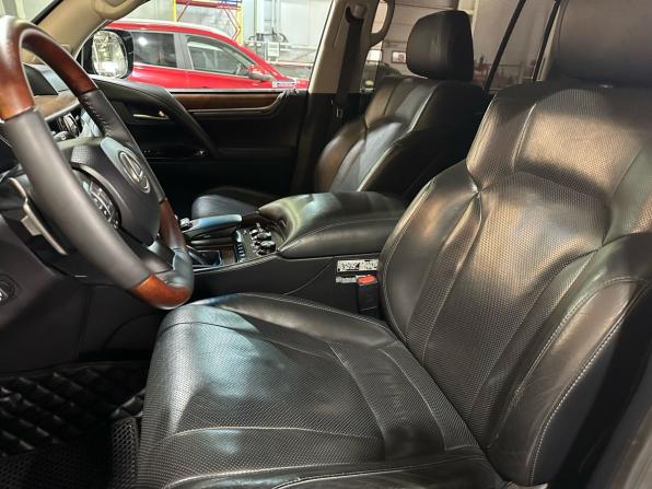 Lexus LX III Рестайлинг 2 с пробегом 2015 года, цена 6 499 900 рублей, 173434 км, внедорожник, Автокод Объявления