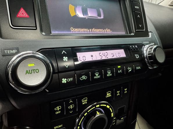 Toyota Land Cruiser Prado 150 Series Рестайлинг 1 с пробегом 2016 года, цена 4 550 000 рублей, 135823 км, внедорожник, Автокод Объявления