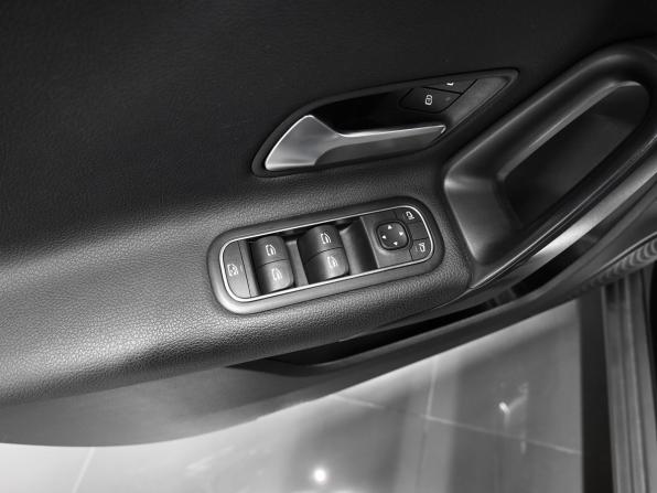 Mercedes-Benz A-Класс IV (W177) с пробегом 2019 года, цена 1 950 000 рублей, 154999 км, хэтчбек, Автокод Объявления