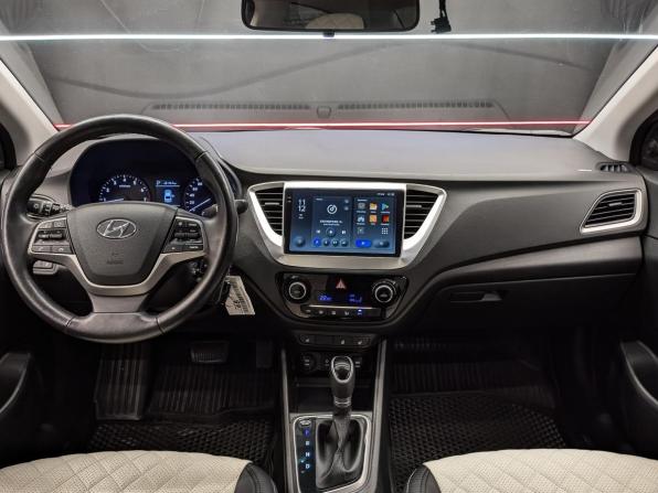 Hyundai Solaris II с пробегом 2017 года, цена 1 380 000 рублей, 76268 км, седан, Автокод Объявления