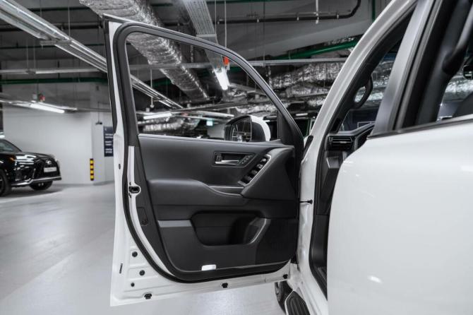 Новый Toyota Land Cruiser 300 Series 2026 года, цена 13 990 000 рублей, внедорожник, Автокод Объявления