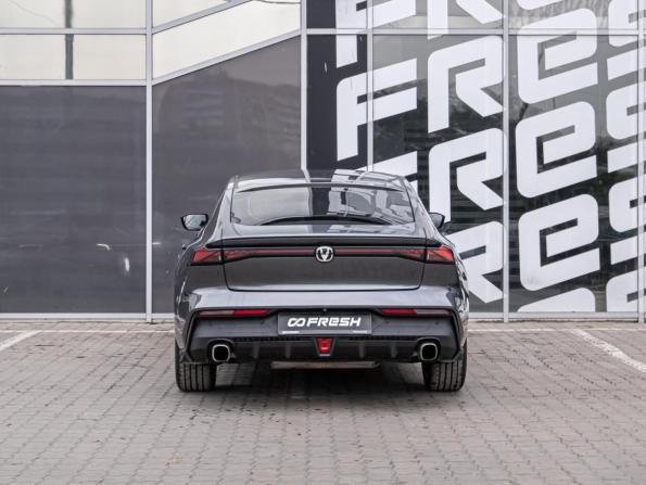 Changan UNI-V I с пробегом 2023 года, цена 2 280 000 рублей, 66615 км, лифтбек, Автокод Объявления