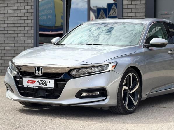 Honda Accord X с пробегом 2019 года, цена 2 890 000 рублей, 78479 км, седан, Автокод Объявления