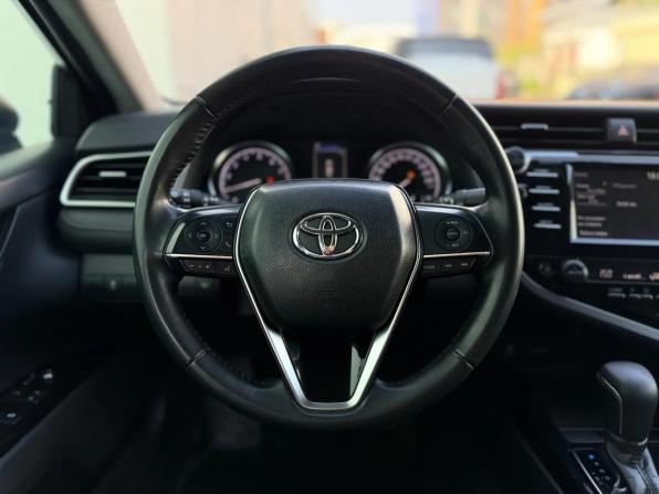 Toyota Camry VIII (XV70) с пробегом 2018 года, цена 2 190 000 рублей, 183182 км, седан, Автокод Объявления