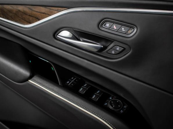 Cadillac Escalade V с пробегом 2023 года, цена 12 500 000 рублей, 12719 км, внедорожник, Автокод Объявления