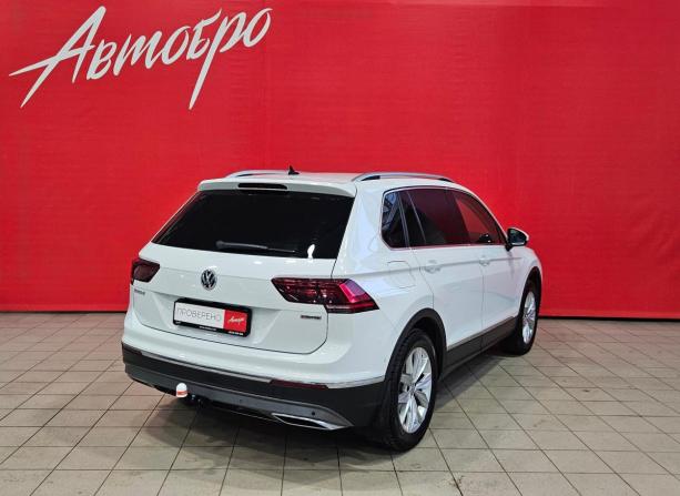 Volkswagen Tiguan II с пробегом 2018 года, цена 2 415 000 рублей, 168748 км, внедорожник, Автокод Объявления
