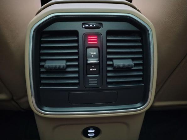 Porsche Macan I Рестайлинг с пробегом 2021 года, цена 5 350 000 рублей, 93854 км, внедорожник, Автокод Объявления