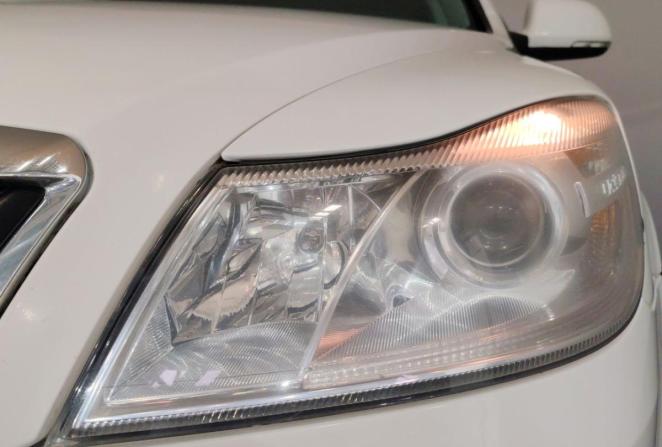 Skoda Octavia II (A5) Рестайлинг с пробегом 2013 года, цена 980 000 рублей, 207974 км, лифтбек, Автокод Объявления