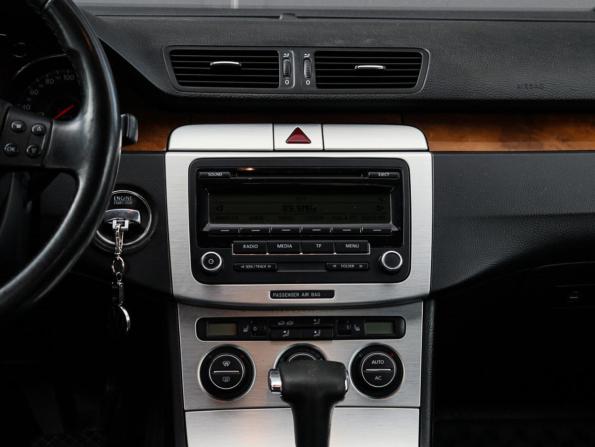 Volkswagen Passat B6 с пробегом 2008 года, цена 700 000 рублей, 229388 км, седан, Автокод Объявления