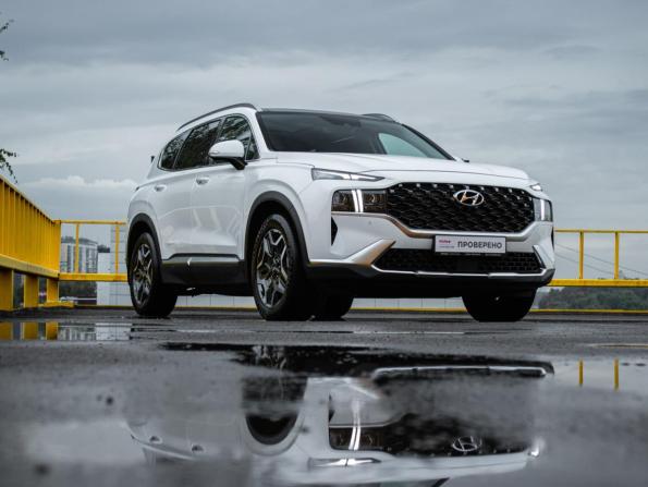 Hyundai Santa Fe IV Рестайлинг с пробегом 2021 года, цена 3 949 000 рублей, 35697 км, внедорожник, Автокод Объявления