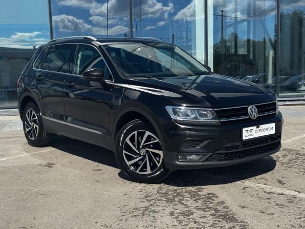 Volkswagen Tiguan II с пробегом 2018 года, цена 2 499 000 рублей, 151000 км, внедорожник, Автокод Объявления
