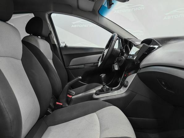 Chevrolet Cruze I с пробегом 2012 года, цена 670 000 рублей, 255347 км, хэтчбек, Автокод Объявления