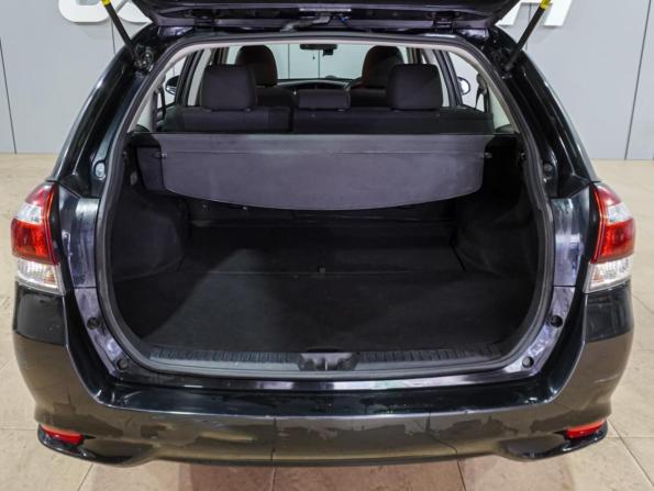 Toyota Corolla XI (E160 E170) Рестайлинг 2 с пробегом 2018 года, цена 1 379 000 рублей, 132992 км, универсал, Автокод Объявления
