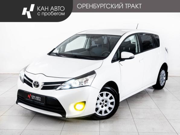 Toyota Verso I Рестайлинг