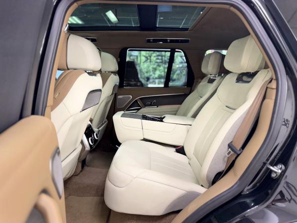 Land Rover Range Rover V с пробегом 2024 года, цена 31 800 000 рублей, 17452 км, внедорожник, Автокод Объявления