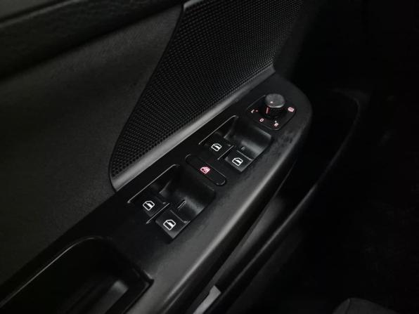 Volkswagen Jetta V с пробегом 2010 года, цена 460 000 рублей, 273839 км, седан, Автокод Объявления