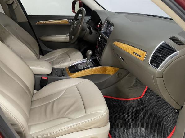 Audi Q5 I (8R) с пробегом 2009 года, цена 1 310 000 рублей, 211942 км, внедорожник, Автокод Объявления