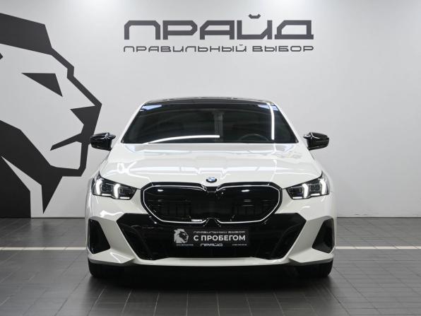 BMW 5 серии VIII (G60/G61/G68) с пробегом 2024 года, цена 7 349 900 рублей, 16911 км, седан, Автокод Объявления
