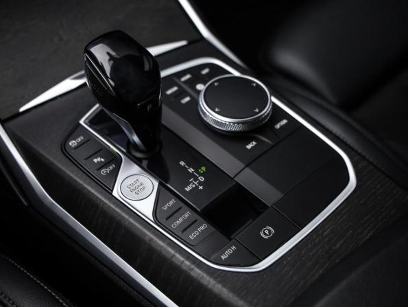 BMW 3 серии VII (G2x) с пробегом 2019 года, цена 3 005 000 рублей, 119650 км, седан, Автокод Объявления