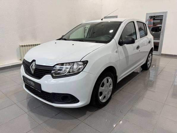 Renault Sandero II с пробегом 2017 года, цена 774 000 рублей, 56589 км, хэтчбек, Автокод Объявления